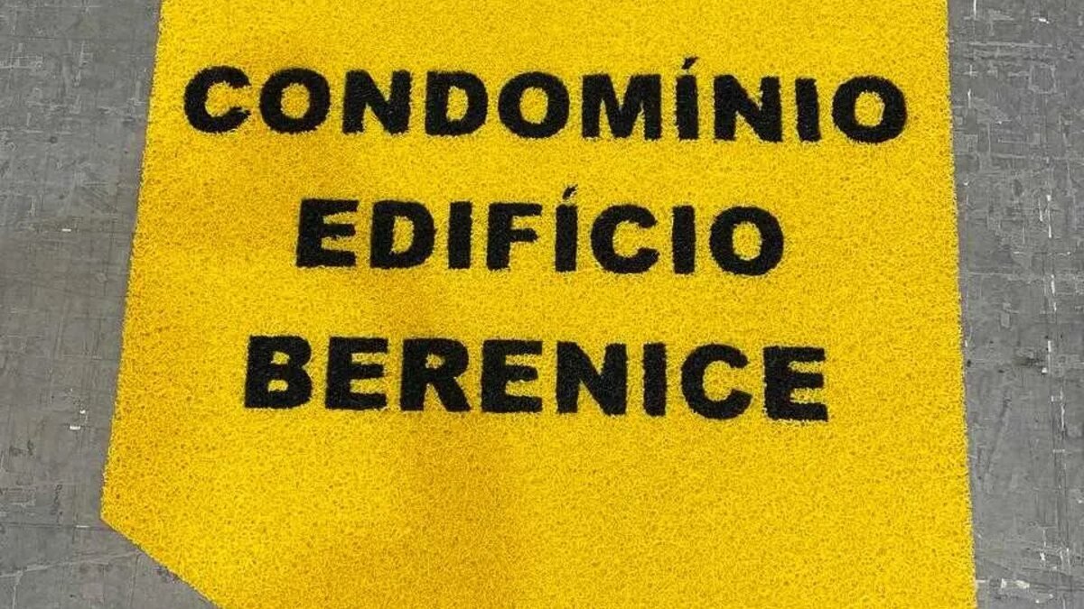 Capa do guia "Confecção de tapetes personalizados" sobre Tapetes personalizados