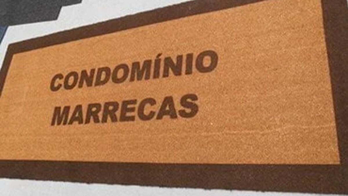 Capa do guia "Onde comprar tapetes para condomínio em Niterói-RJ" sobre Condomínios e elevadores