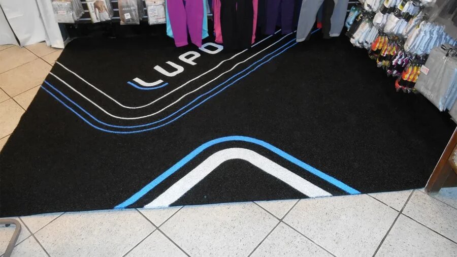Imagem de apoio 2 do artigo sobre Onde comprar tapetes personalizados para lojas