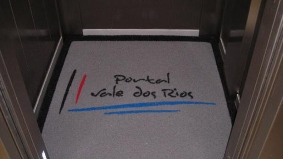 Imagem de apoio 1 do artigo sobre Onde encontrar tapetes para elevador