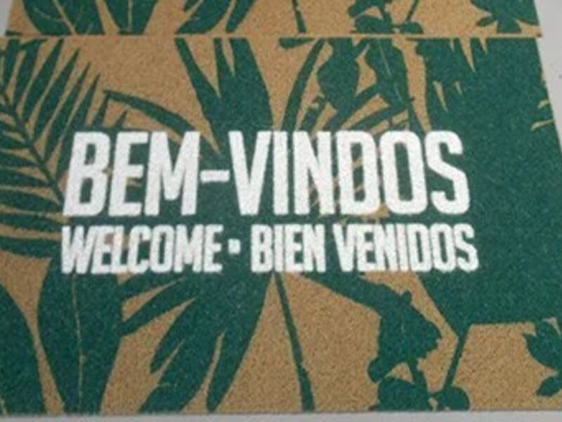 Capa do guia "Os Capachos Fibra de Coco" sobre Capachos personalizados