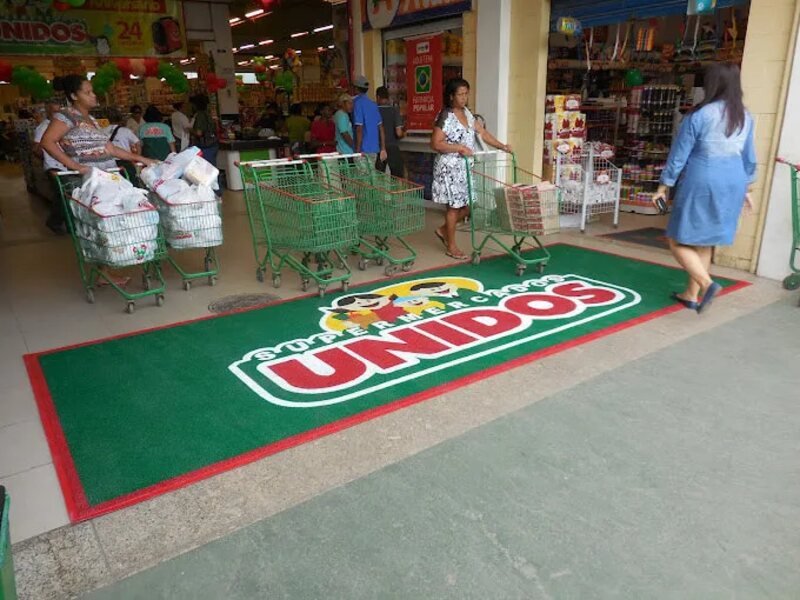 Capa do guia "Tapete personalizado para hipermercado" sobre Tapetes personalizados