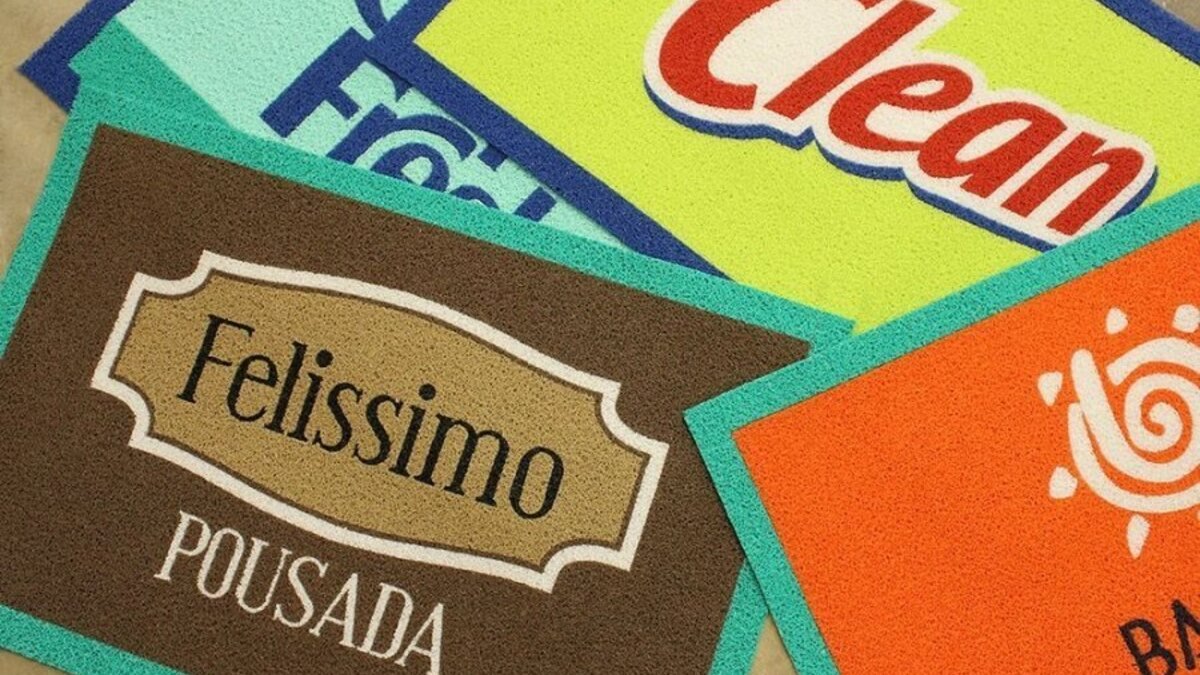 Capa do guia "Tapetes Personalizados para Banca de Jornal" sobre Tapetes personalizados