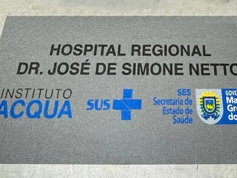 Capa do guia "Tapetes Personalizados de Vinil para Hospitais" sobre Tapetes personalizados