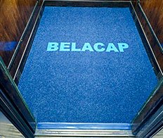 Tapete personalizado para elevador de condomínio