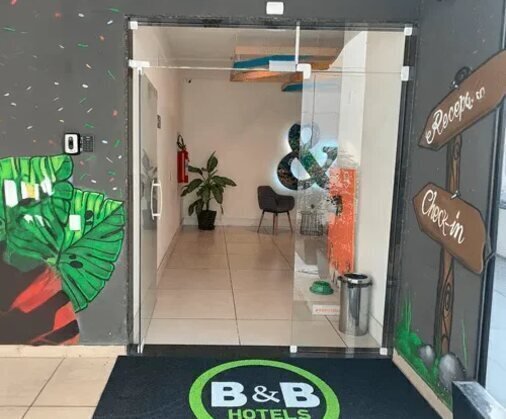 Onde utilizar Capachos de Vinil: A Real Tapetes fabrica capachos que são puro charme e dão um toque de elegância no ambiente. Utilizamos matéria prima de altíssima qualidade. Lisos ou personalizados, tudo sob medida para atender você, nosso cli.