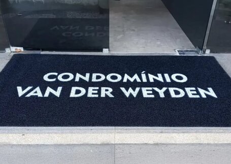 Capachos para Condomínio com detalhe da base em imagem de referência da Real Tapetes