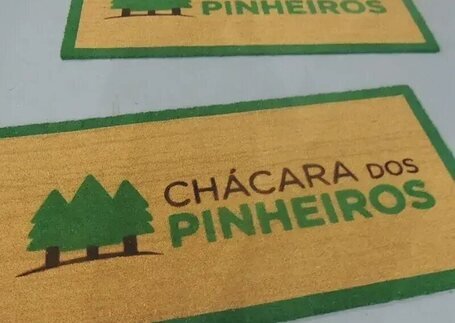 Capacho para Empresa para entrada de alto fluxo com borda de acabamento em imagem de referência da Real Tapetes