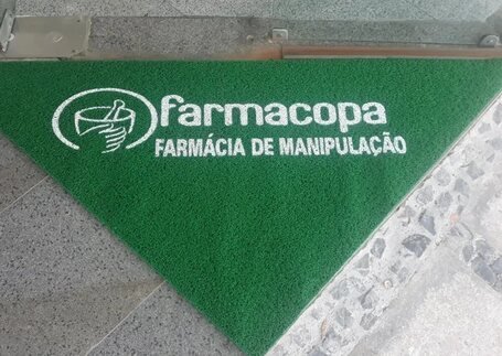 Tapete Personalizado com foco na superfície em imagem de referência da Real Tapetes
