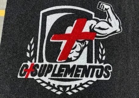 Tapetes para Academias em uso profissional em imagem de referência da Real Tapetes