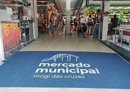 Tapetes para Supermercados sob medida em imagem de referência da Real Tapetes