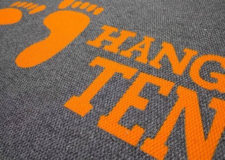 Tapete secante Hang Ten com personalização laranja