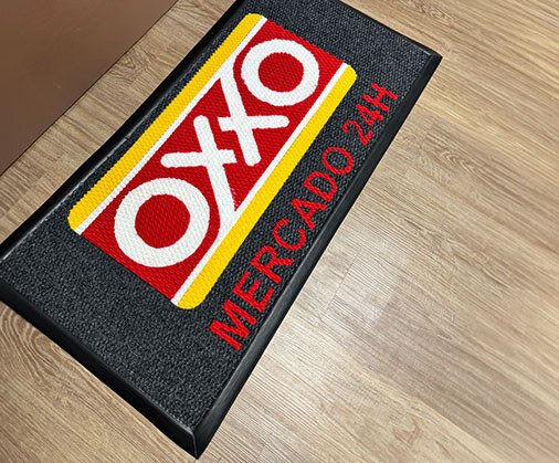 Tapete secante personalizado para mercadinho e entrada comercial